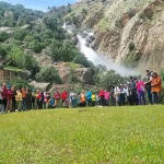 سفر طبیعت‌گردی آبشار نگین