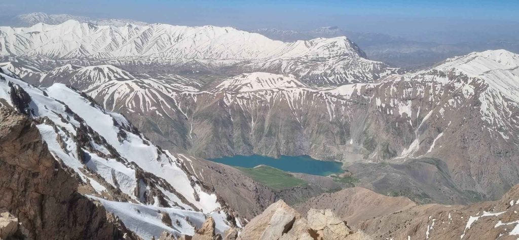 دریاچه گهر، قله، کوه